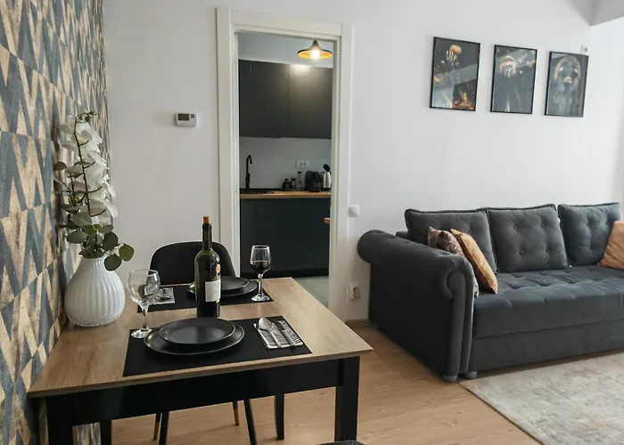 Sunset 84 بوخارست